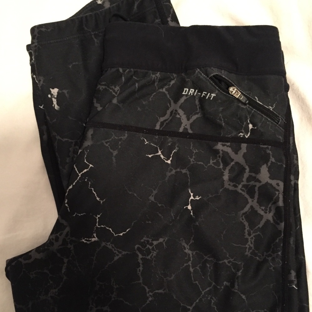 Nike workout leggings